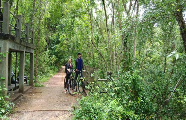 Off beaten tracks, Siem reap cycling tour